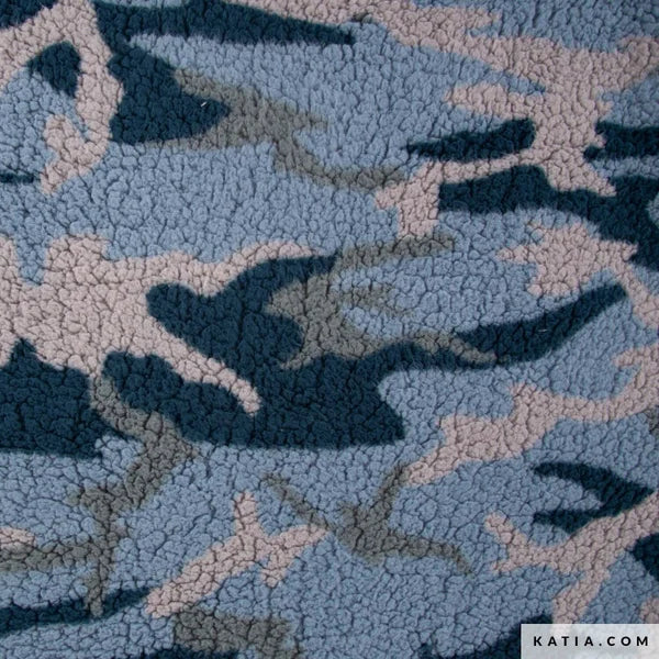 Zachte sherpa stof met camouflageprint in blauw en groen – Katia Winter Sherpa Print