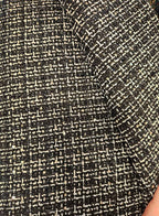 Luxe Bouclé Mantelstof Zwart & Crème met Pailletten – Middelzwaar | Elegante Jasjes & Mantels