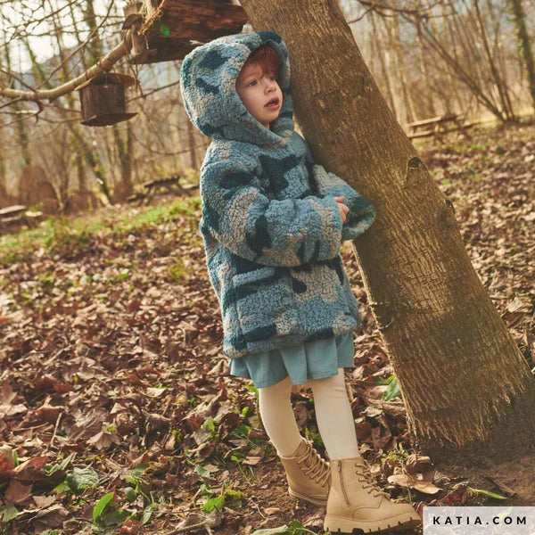 Zachte sherpa stof met camouflageprint in blauw en groen – Katia Winter Sherpa Print