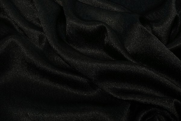 Crinkle Crêpe Satin – Zwart | 145 cm breed