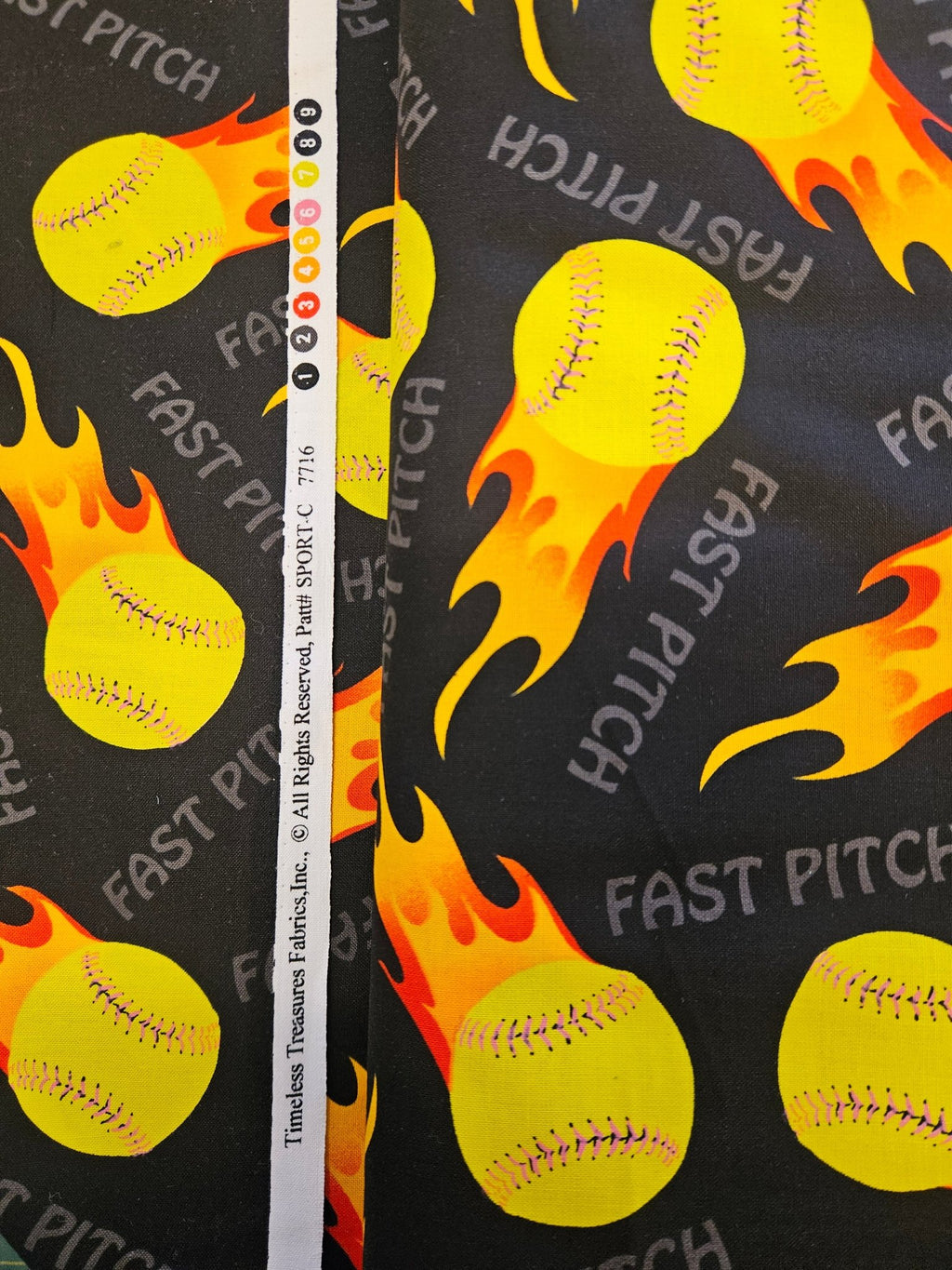Fast Pitch Quiltstof SPORT-C 7716 - Timeless Treasures - Stitch & Sew