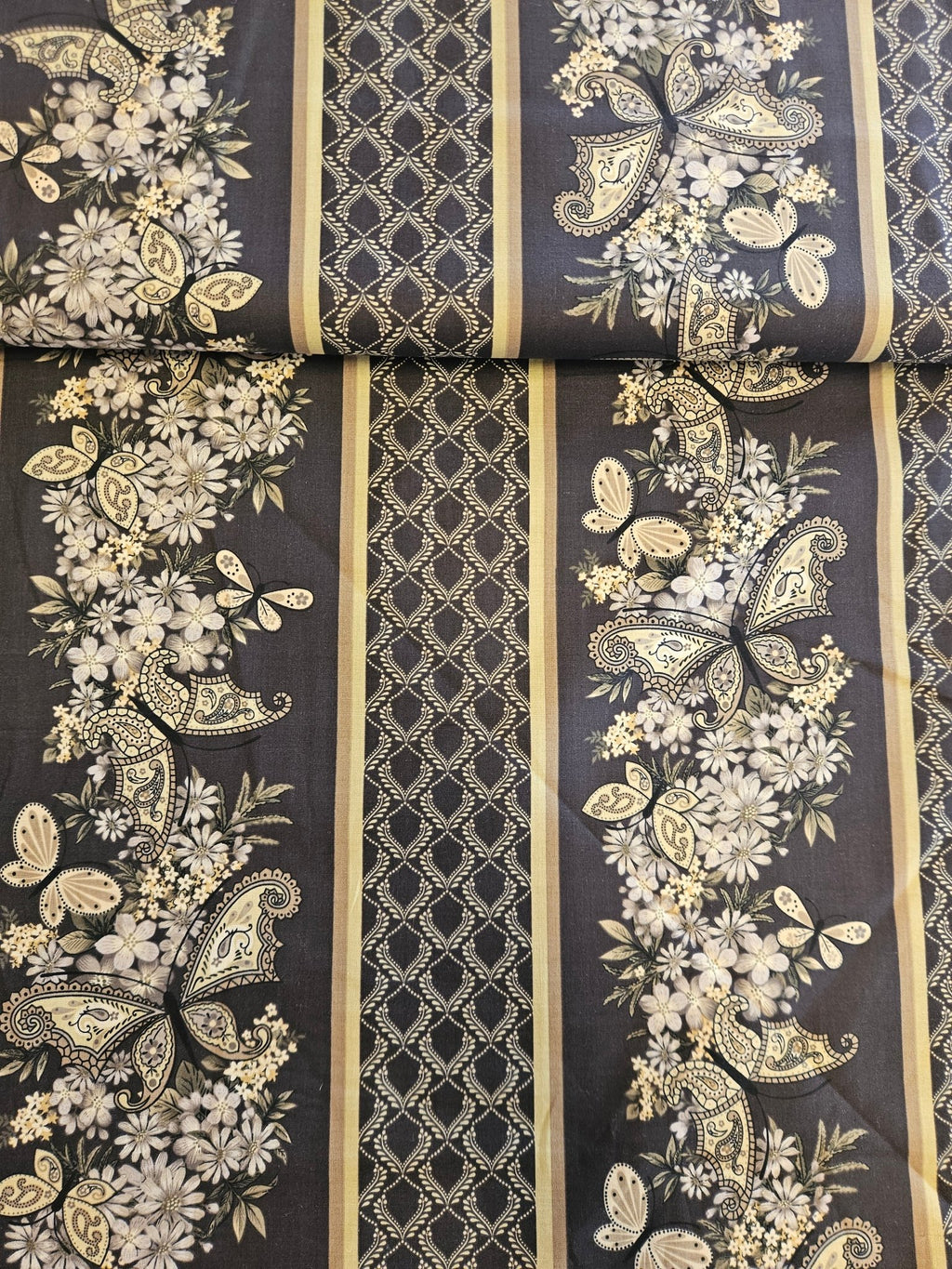Flutter by Two Friends – Quilt stof (Benartex) - Stitch & Sew