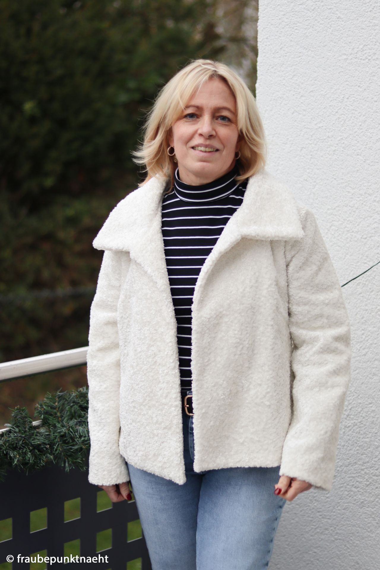 Luxe chenillestof Bogota in zachte textuur – geschikt voor jassen, mantels en interieurdecoratie. Verkrijgbaar bij Stitch & Sew.