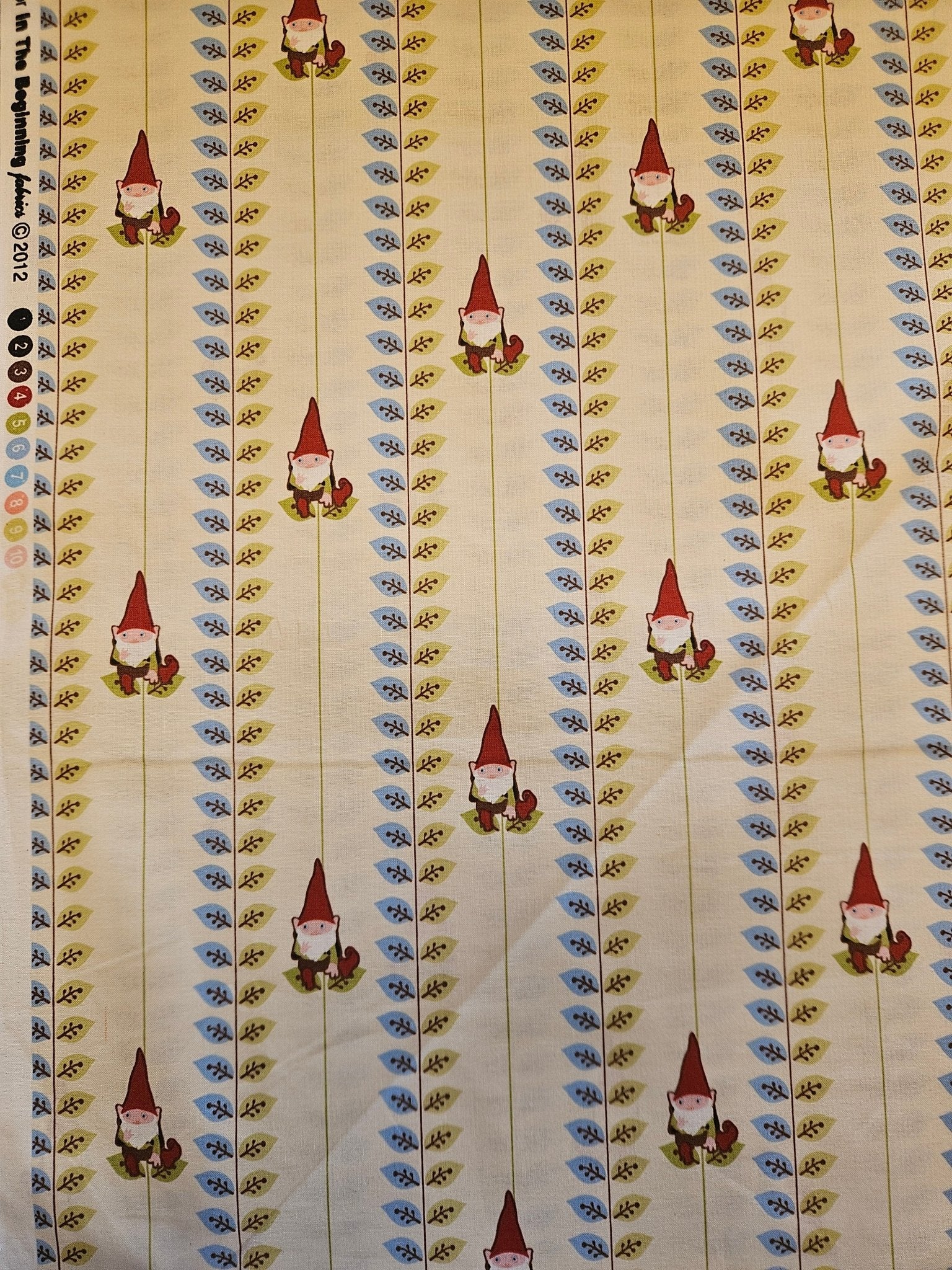 Gnomes & Gardens Quilt Stof - Stitch & Sew