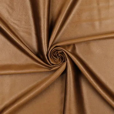 Leather Satin leer-look satijn camel – detailopname textuur