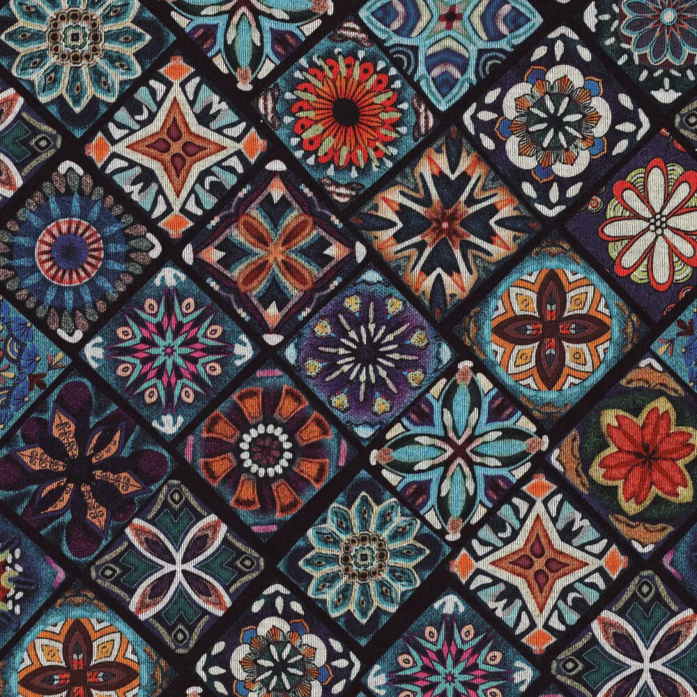 Roma Decor Tiles kleurrijke tegeltjesstof met mandala bloemmotieven in blauw, turquoise, rood en oranje