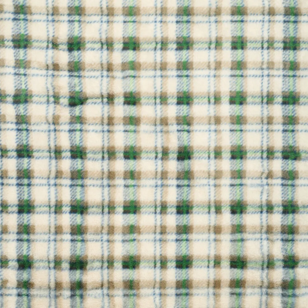 Aviemore Check Fur zachte geblokte fur-stof in crème, groen en blauw ruitpatroon