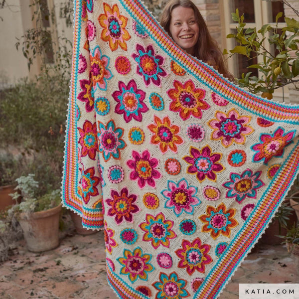 Flowers Forever CAL Kit UNICO: Gehaakte Bloemdeken