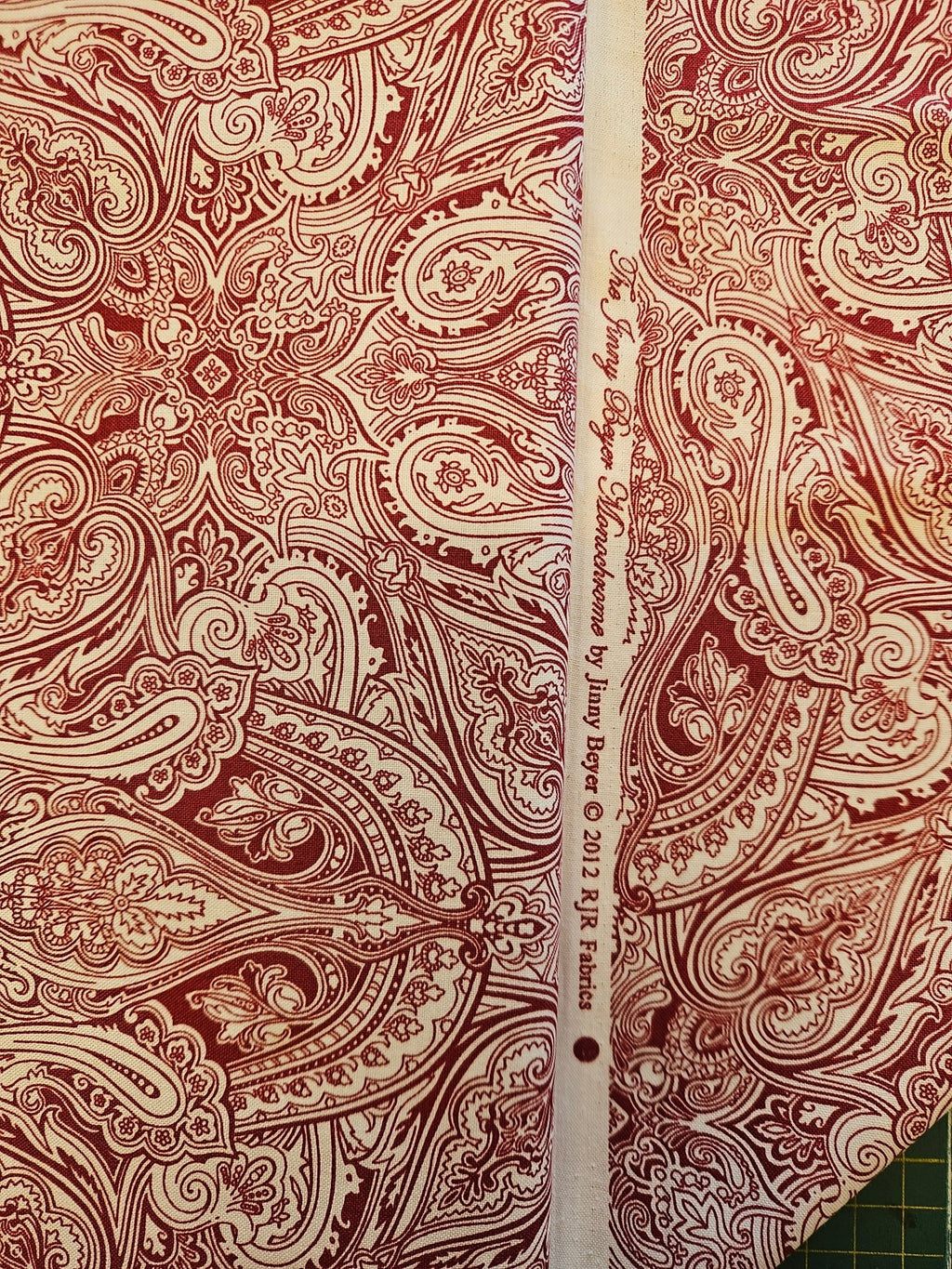 Monochrome Paisley Quiltstof Rood – Jinny Beyer voor RJR Fabrics (2012) - Stitch & Sew