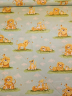 Quiltstof – Leeuwen lichtblauw (Susybee / Hamil Textiles) - Stitch & Sew