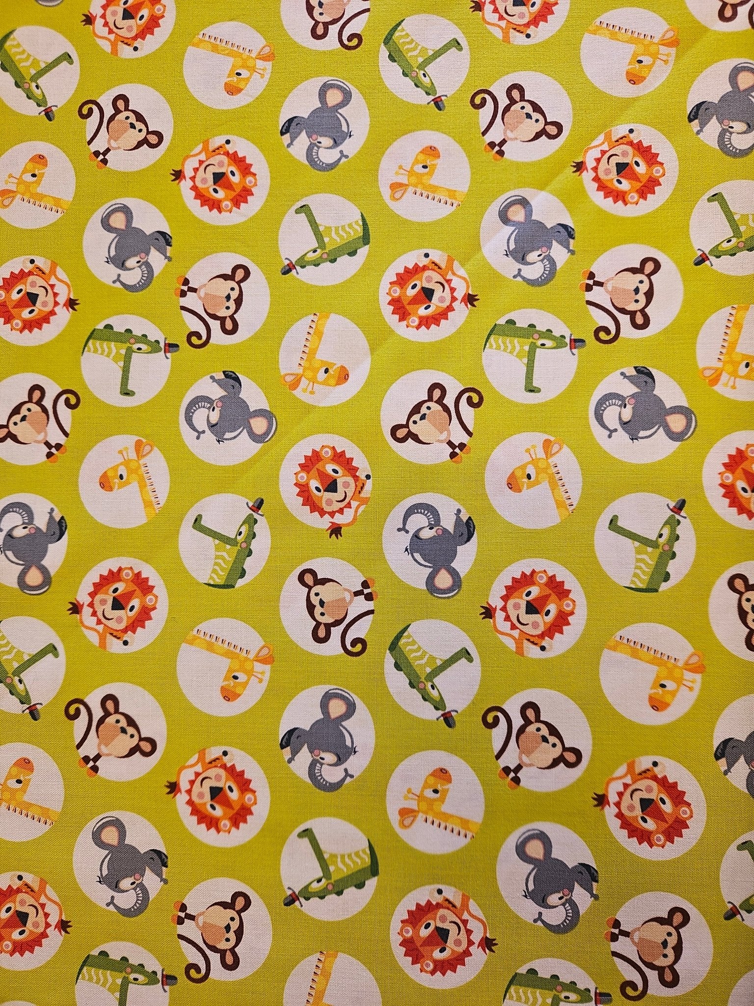 Quiltstof Safari Drive Groen - Stitch & Sew