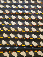 Quiltstof "Henrietta Hen" – Kippen & Kuikens op Zwart (Kanvas)