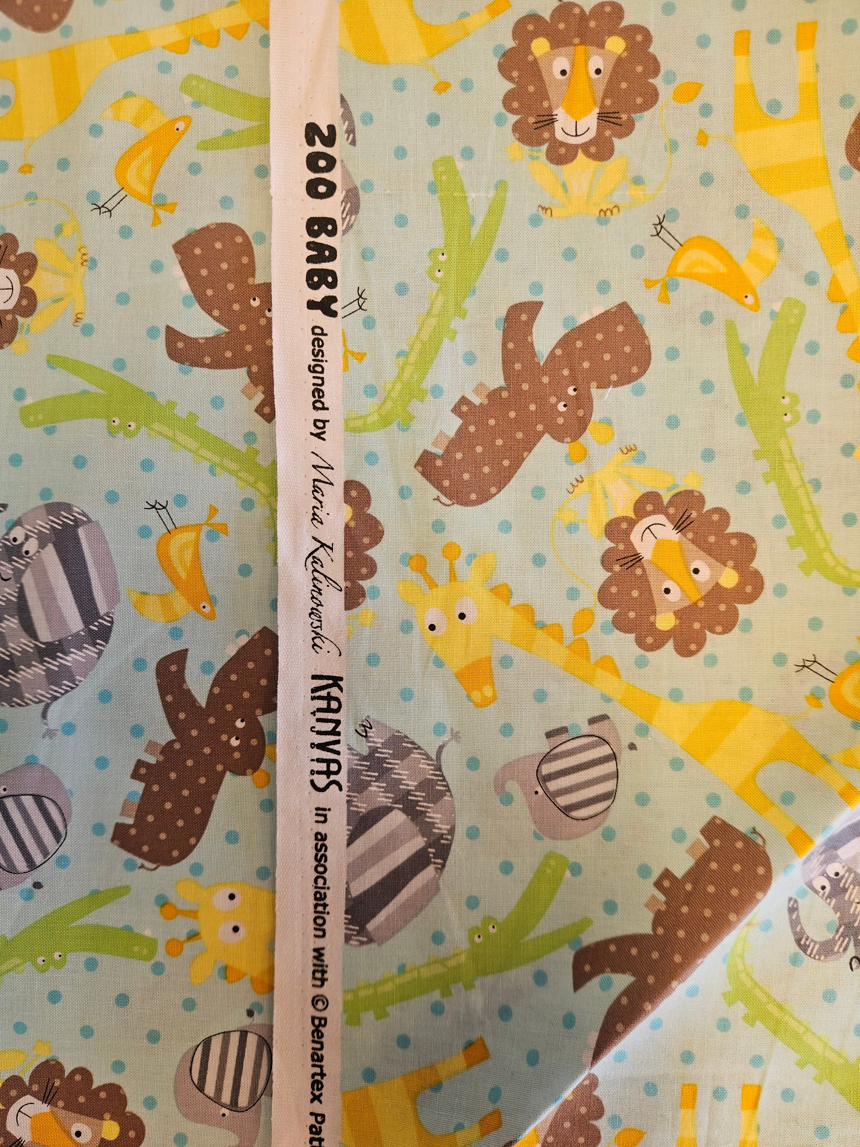 Quiltstof – Leeuwen lichtblauw (Susybee / Hamil Textiles)
