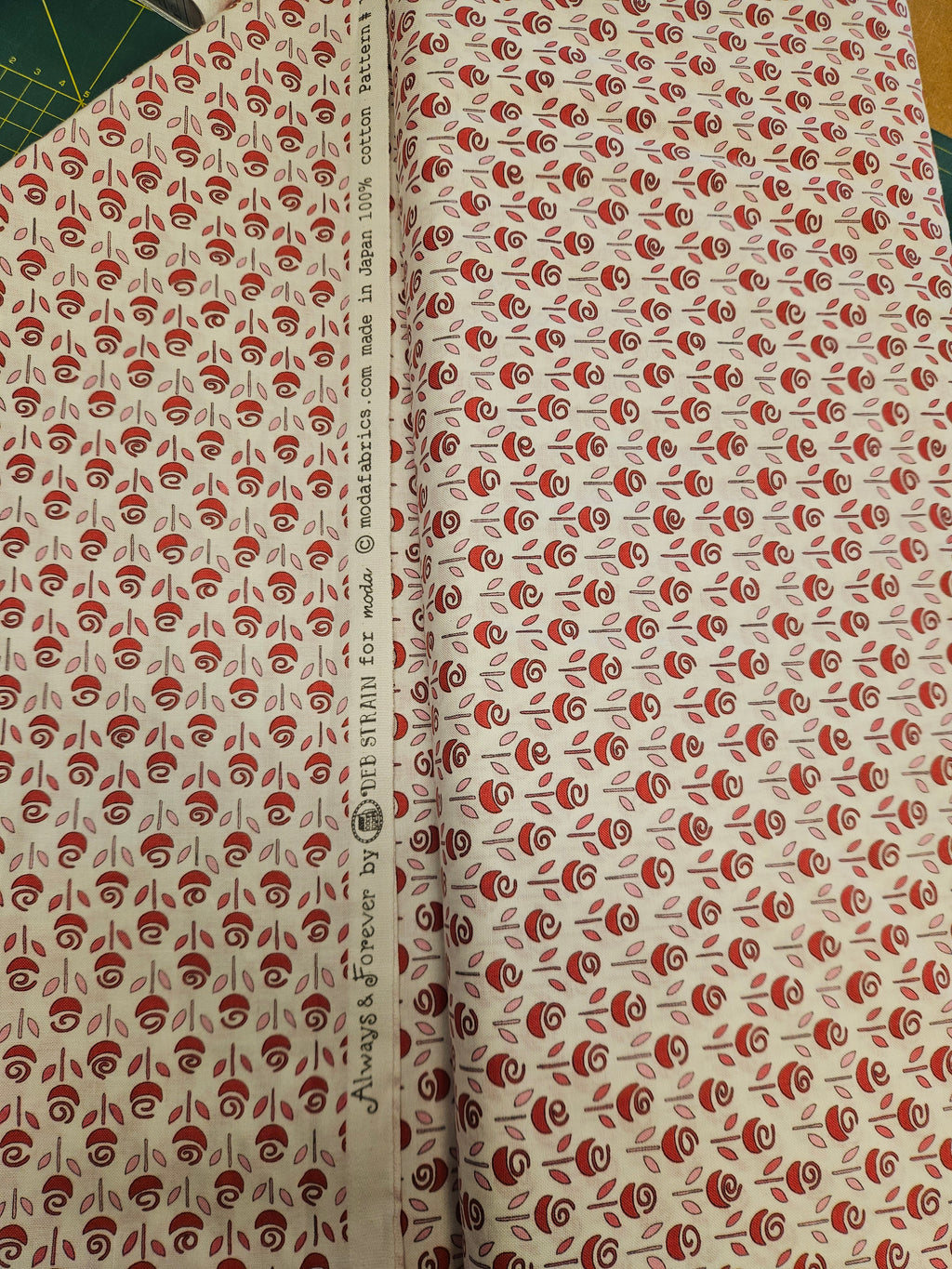 Quiltstof Bloemenprint Roze-wit – Always & Forever (Moda)