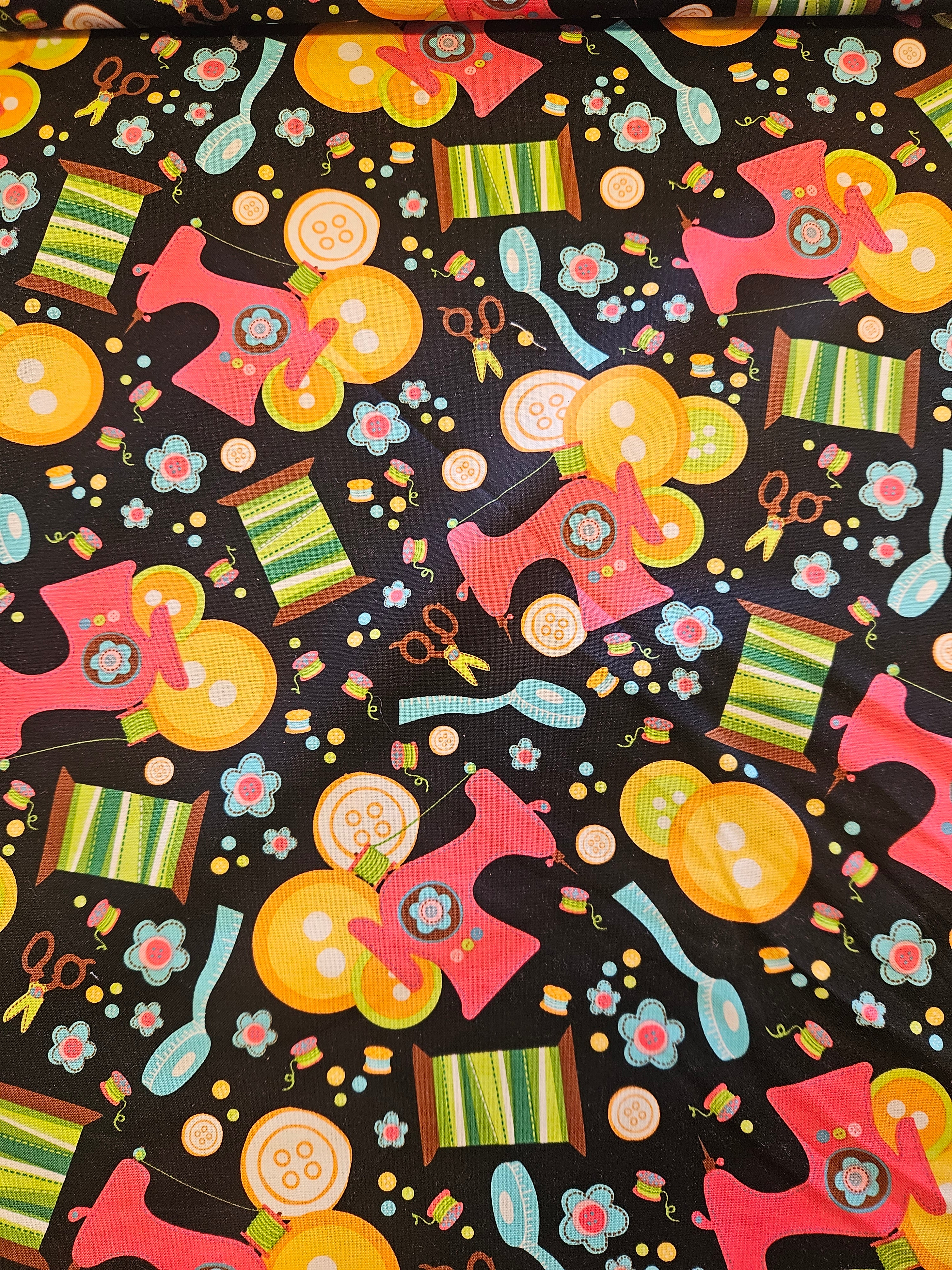 Quiltstof Naaiattributen Zwart – per 10 cm