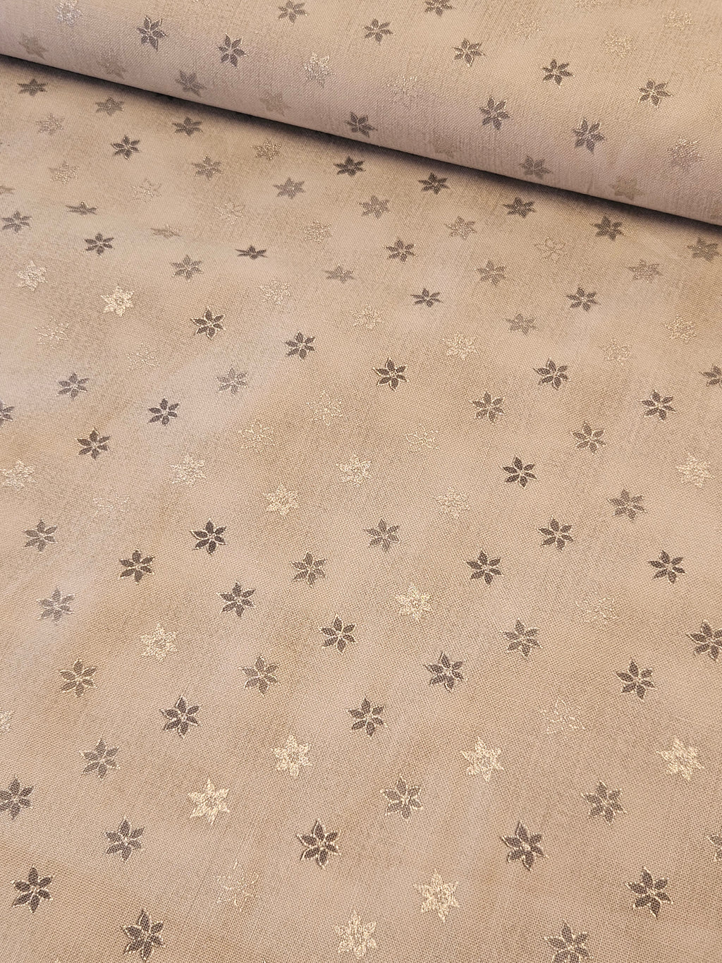 Magic Christmasby Quiltstof – Zilver Grijs Sterren