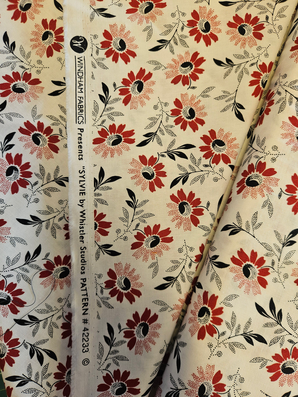 Sylvie Quiltstof – Whistler Studios voor Windham Fabrics (Pattern #42233)