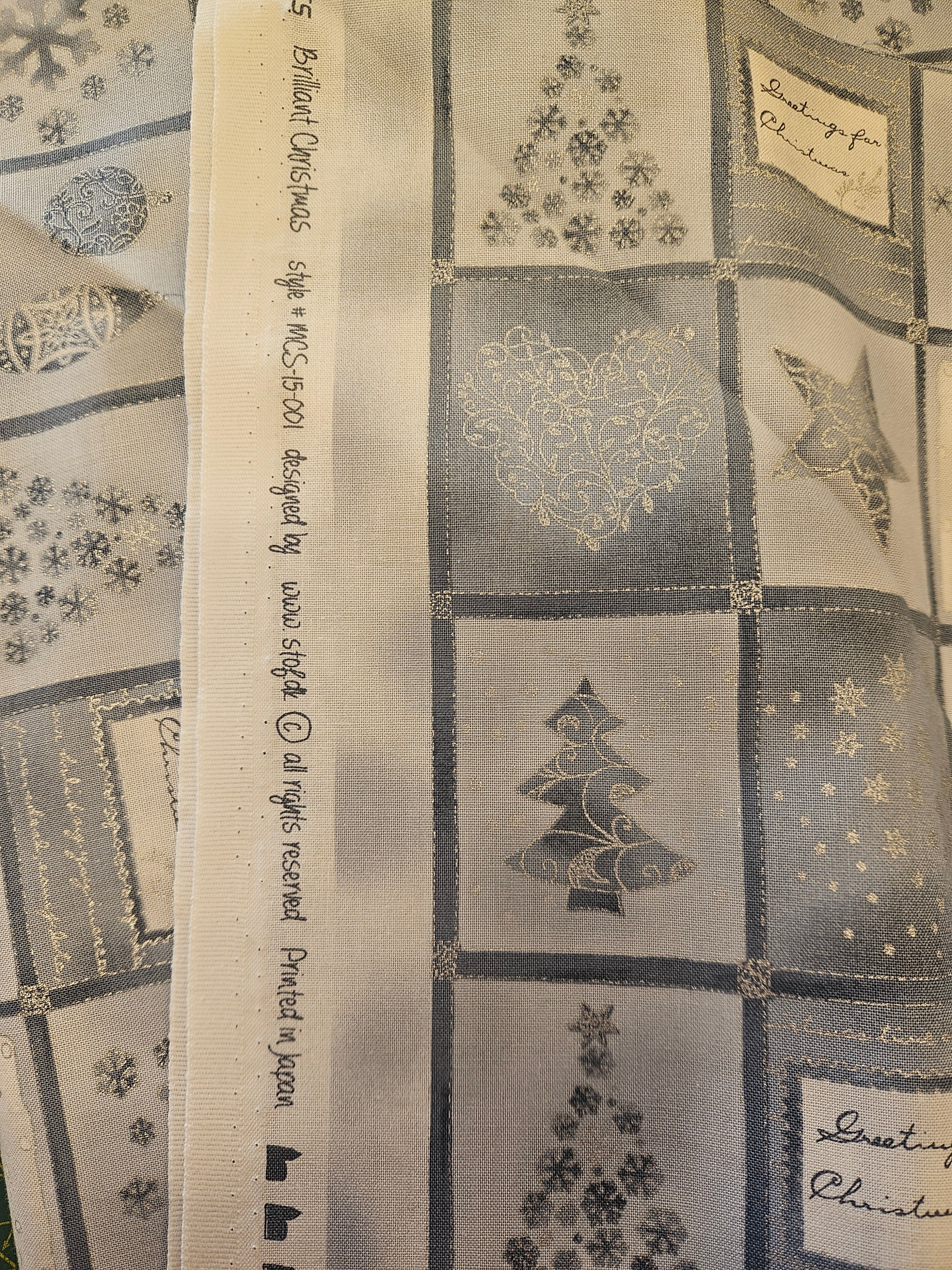 Brilliant Christmas Quiltstof – Zilver Grijstinten