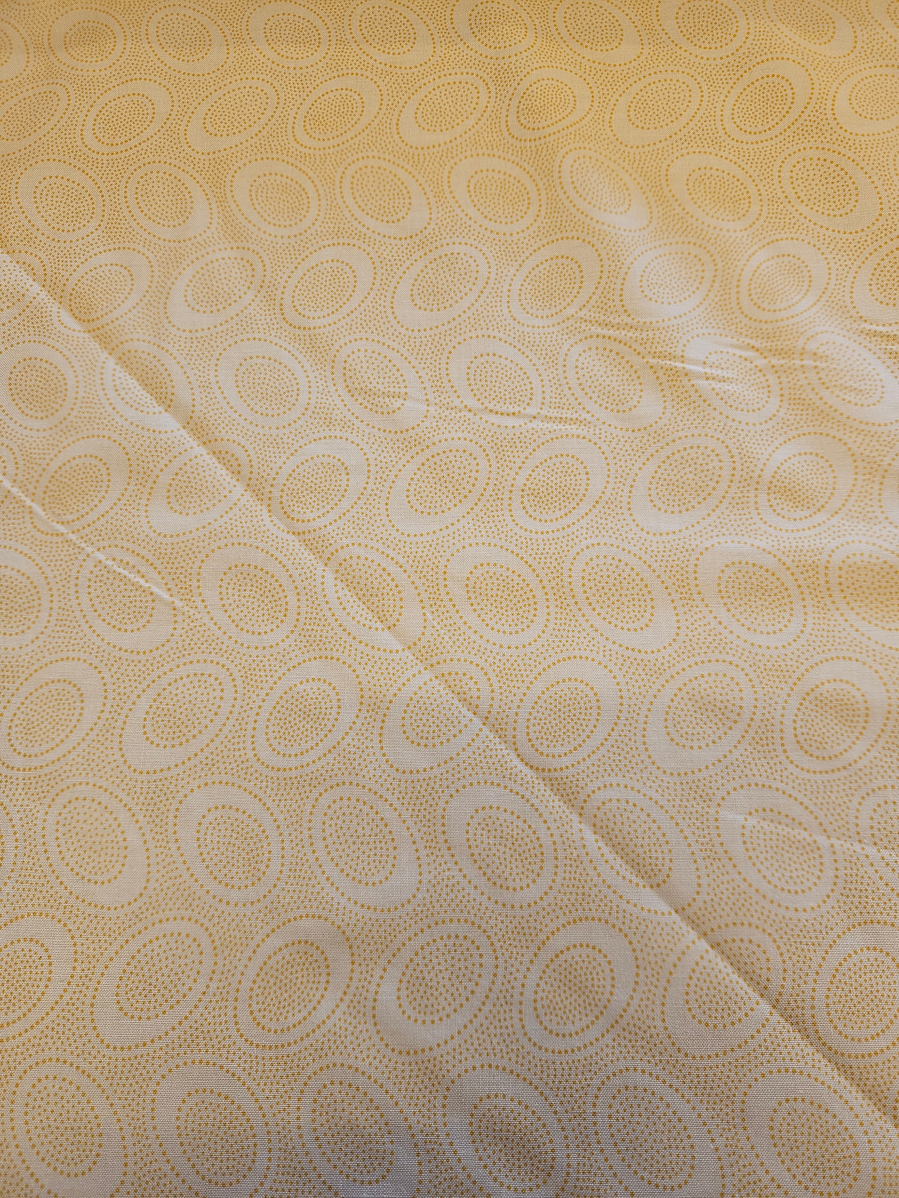 Kaffe Fassett Original Dot – Crème/Goud