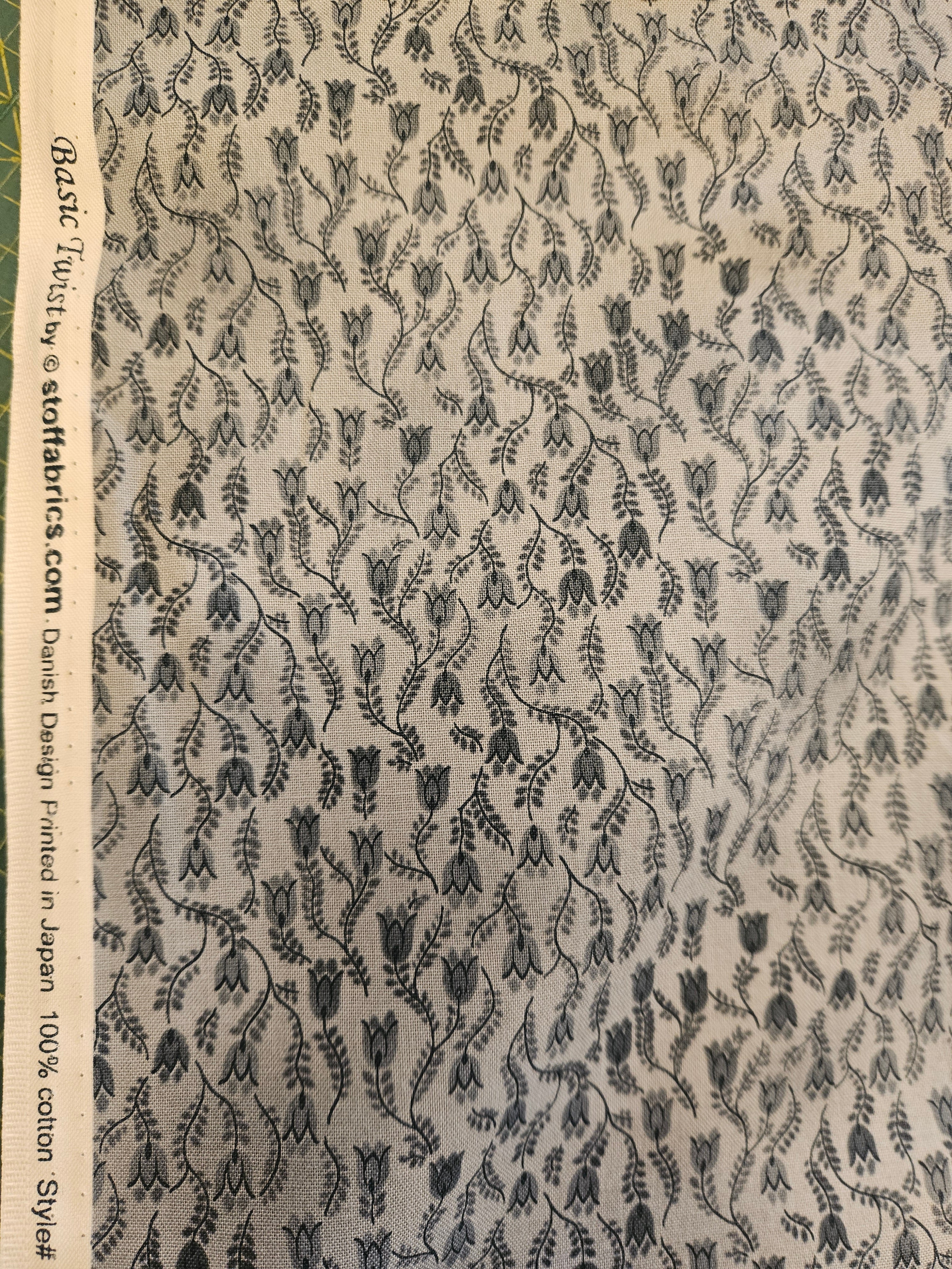 Basic Twist Quiltstof – Tulpen op Wit | per 10 cm