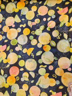 With a Twist Quiltstof – Hoffman California International Fabrics (S# Q4475)
