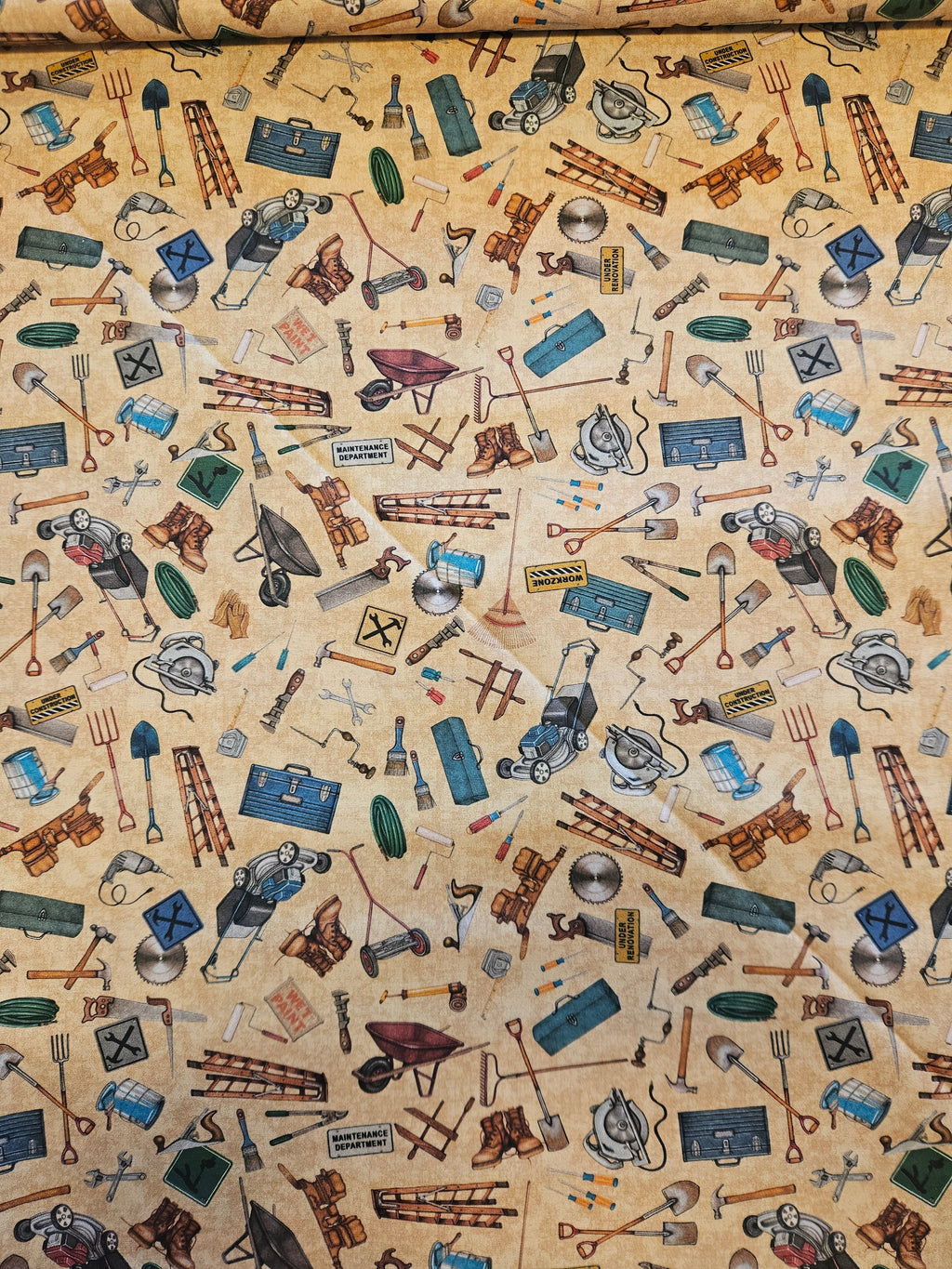 Katoenen stof gereedschapprint – Dan Morris / QT Fabrics