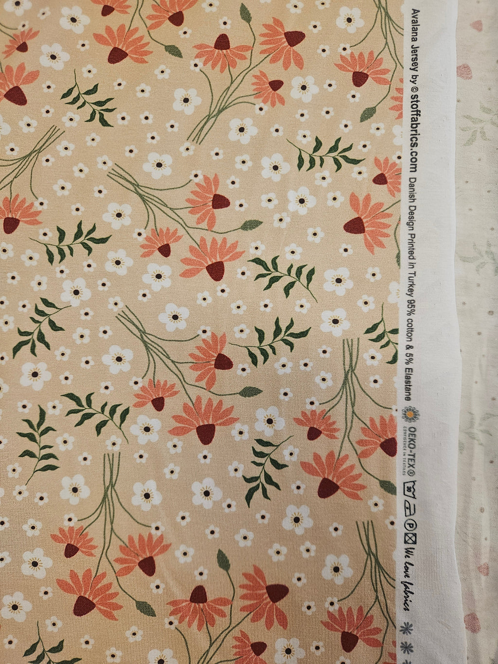 Avalana Jersey – Bloemenprint | Zandbeige