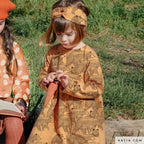 Tricot Jersey Stoffen – “Dancing Bear” Print